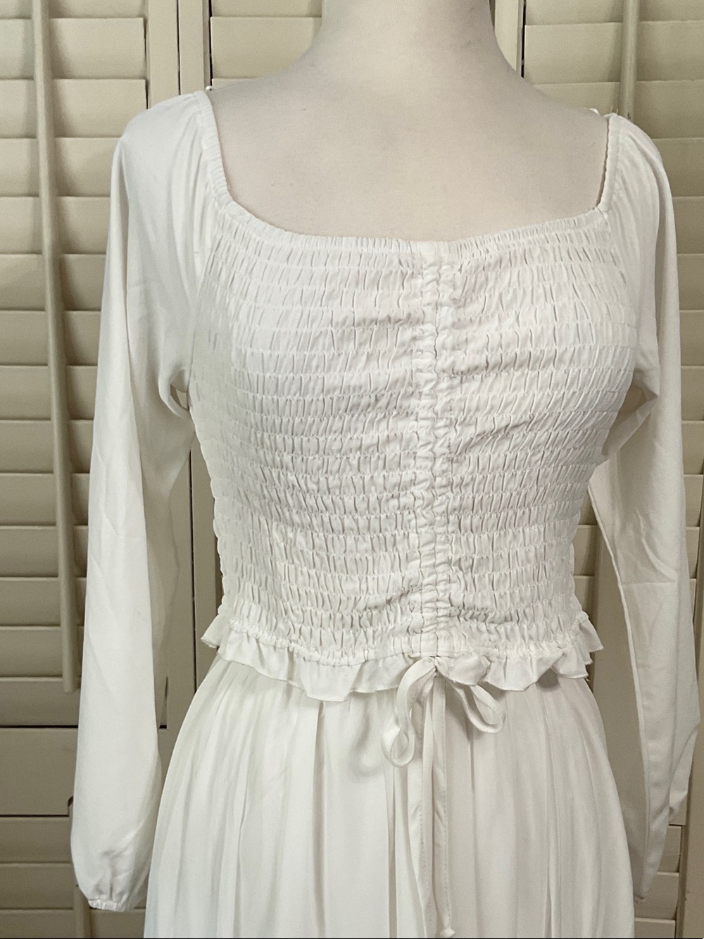 White Ruched Drawstring Long-Sleeve Crop Top - Picture 4 of 6